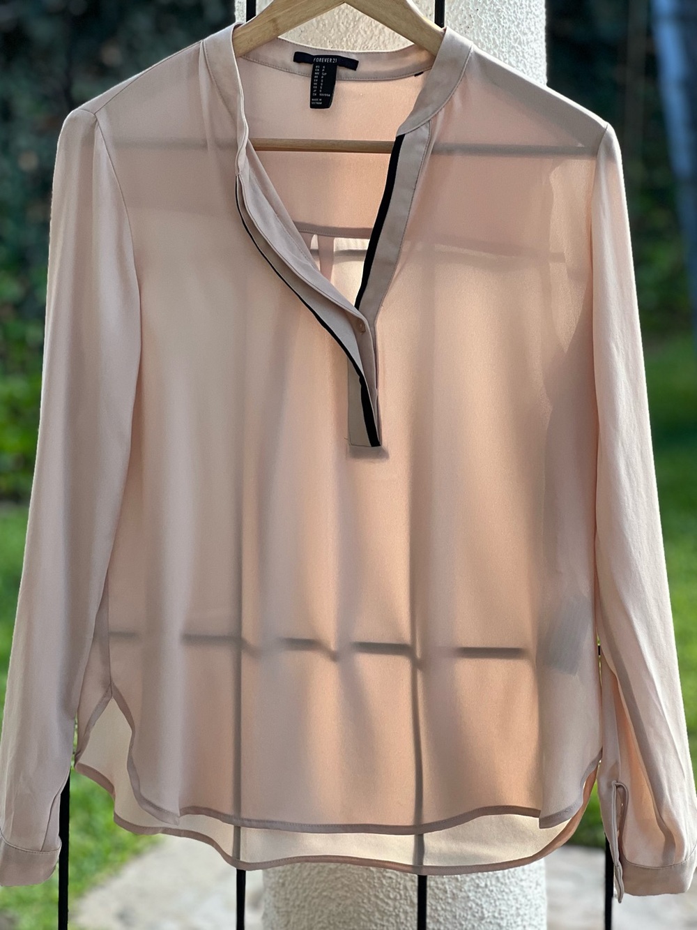 Forever 21 Women's Cream/Tan Sheer Long-Sleeve V-neck Blouse With piping, size S